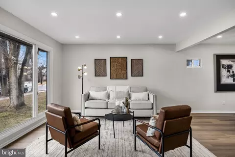 Living - 301 Cardinal Rd, Beverly, NJ 08010 photo 1 of 4