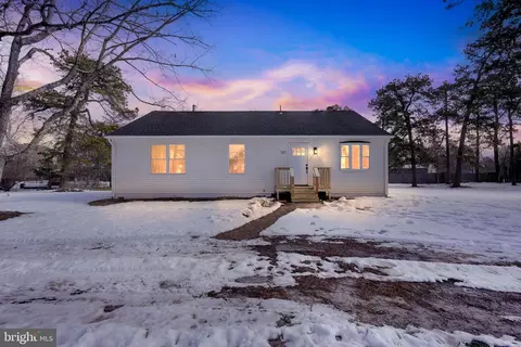 301 Tecumseh Trl, Browns Mills, NJ 08015