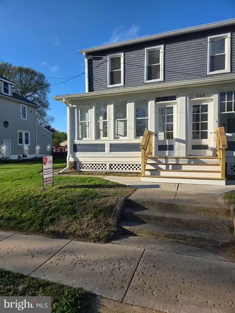 636 E Front St, Florence, NJ 08518