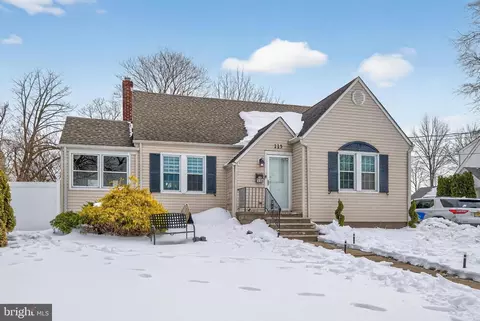 115 S Walnut Ave, Maple Shade, NJ 08052