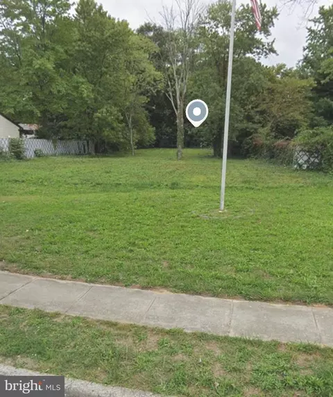 100 N Garden Blvd, Edgewater Park, NJ 08010