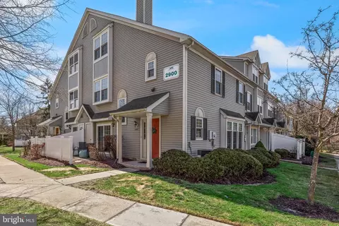 2901 Yarmouth Ln, Mount Laurel, NJ 08054