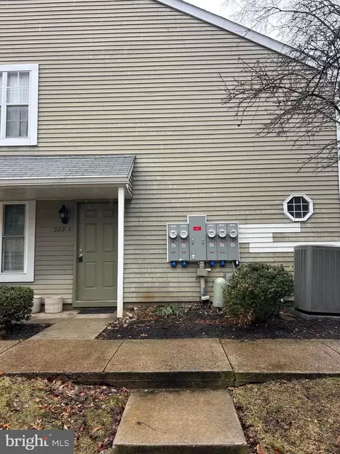 328 A Willow Turn Turn, Mount Laurel, NJ 08054