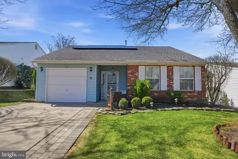 9 Deep Hollow Ln N, Columbus, NJ 08022