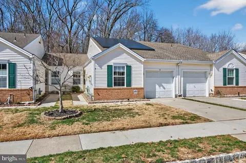8 Peppergrass Dr N, Mount Laurel, NJ 08054