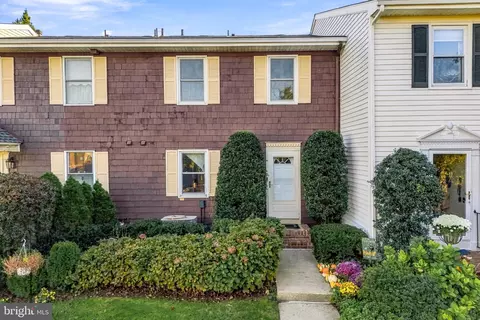 635 E Main St #7, Moorestown, NJ 08057