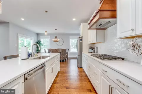 Kitchen - 305 Margot Ln, Tabernacle, NJ 08088 photo 3 of 3
