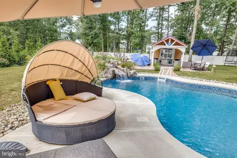 Exterior - 305 Margot Ln, Tabernacle, NJ 08088 photo 6 of 13