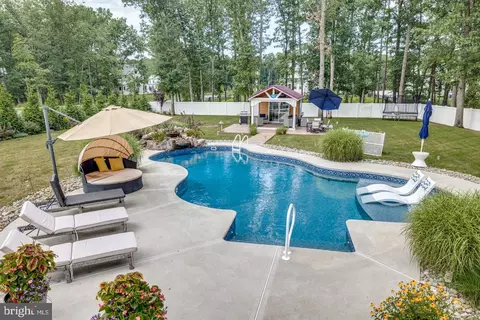 Exterior - 305 Margot Ln, Tabernacle, NJ 08088 photo 2 of 13