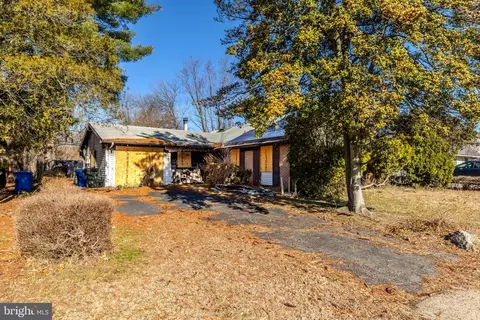 23 Spiralwood Ln, Willingboro, NJ 08046