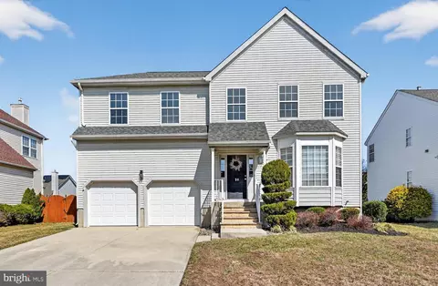 20 Colts Gait Rd, Marlton, NJ 08053