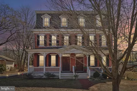 422 Summer Ave, Edgewater Park, NJ 08010