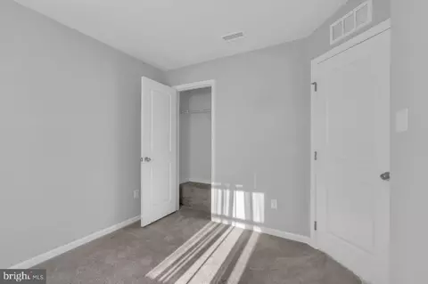 Entry Way - 1 L Wendowski St, Beverly, NJ 08010 photo 11 of 13