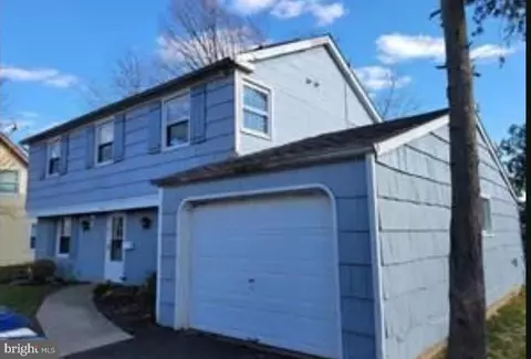 32 Palfrey Ln, Willingboro, NJ 08046