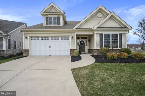 2 Alverley Cir, Medford, NJ 08055