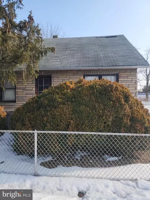 1 Mcguire St, Wrightstown, NJ 08562 photo 2