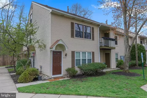 164 B Bradford Ct, Mount Laurel, NJ 08054