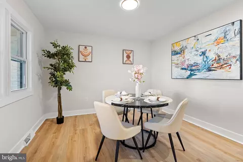 Dining - 720 Harrison St, Riverside, NJ 08075 photo 1 of 2