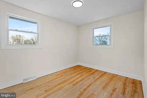 Bedroom - 720 Harrison St, Riverside, NJ 08075 photo 5 of 8