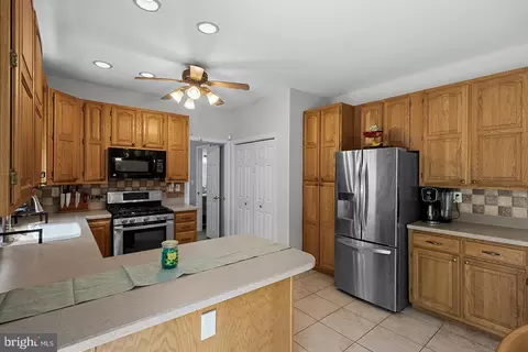Kitchen - 202 Union St, Bordentown, NJ 08505 photo 2 of 2