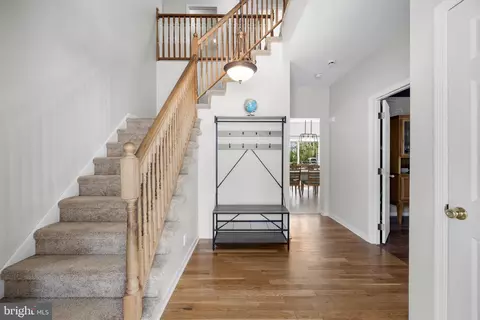 Entry Way - 202 Union St, Bordentown, NJ 08505 photo 1 of 10