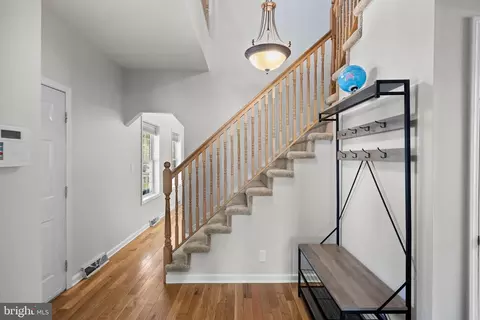 Entry Way - 202 Union St, Bordentown, NJ 08505 photo 5 of 10