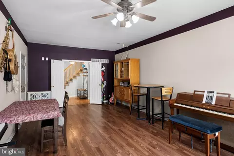 Entry Way - 202 Union St, Bordentown, NJ 08505 photo 4 of 10