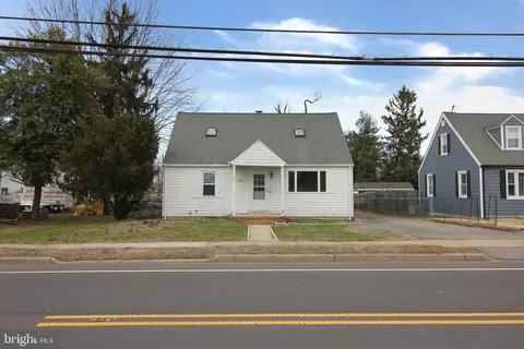 1002 Beverly Rd, Burlington, NJ 08016