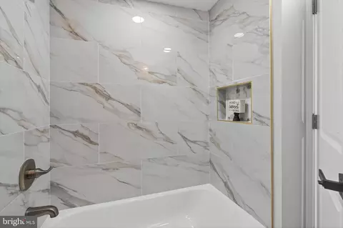 Bath - 226 Ruth Ave, Maple Shade, NJ 08052 photo 1 of 2