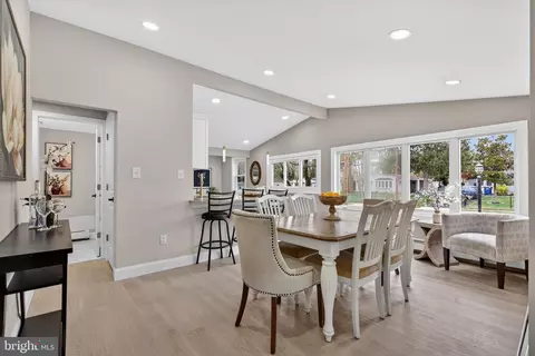 Dining - 226 Ruth Ave, Maple Shade, NJ 08052 photo 1 of 3