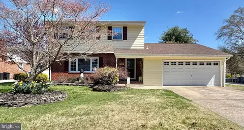 460 Station Rd, Roebling, NJ 08554