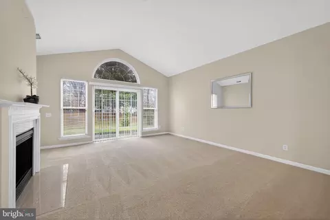 Living - 29 Pennington Ct, Delanco, NJ 08075 photo 5 of 5