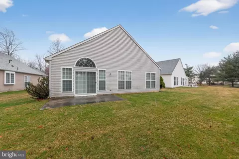 Exterior - 29 Pennington Ct, Delanco, NJ 08075 photo 11 of 13