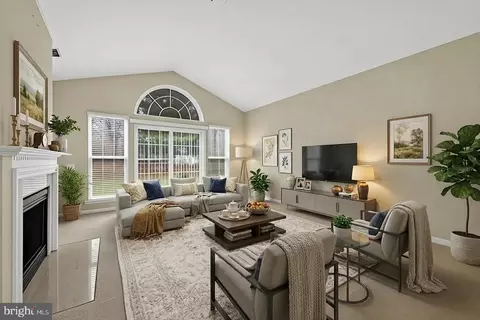 Living - 29 Pennington Ct, Delanco, NJ 08075 photo 1 of 5