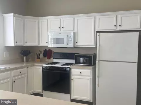 Kitchen - 29 Pennington Ct, Delanco, NJ 08075 photo 4 of 6