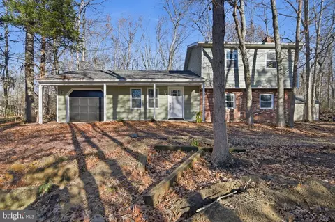 62 Grassy Lake Rd, Shamong, NJ 08088