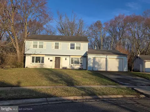 69 Edgely Ln, Willingboro, NJ 08046