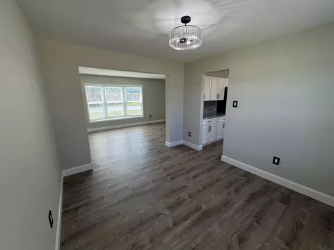 Living - 8 Framingham Rd, Beverly, NJ 08010 photo 4 of 6