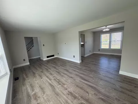 Living - 8 Framingham Rd, Beverly, NJ 08010 photo 6 of 6