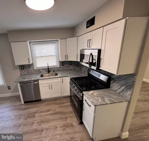 Kitchen - 8 Framingham Rd, Beverly, NJ 08010 photo 6 of 6
