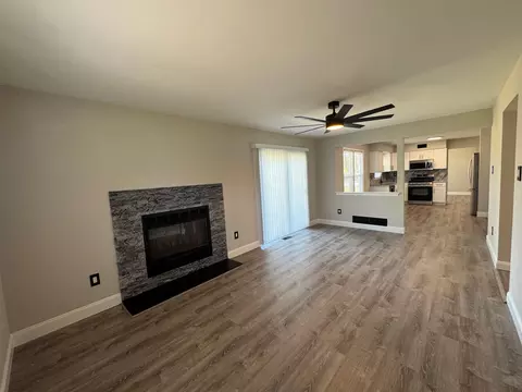 Living - 8 Framingham Rd, Beverly, NJ 08010 photo 2 of 6