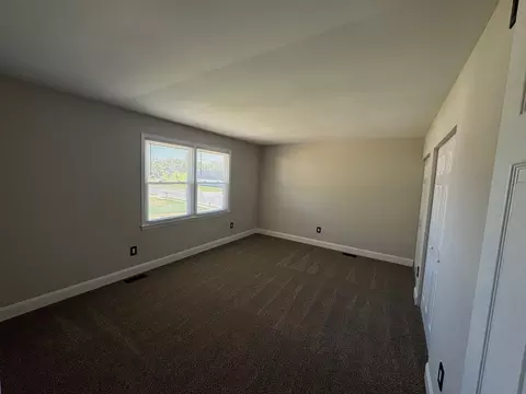 Bedroom - 8 Framingham Rd, Beverly, NJ 08010 photo 5 of 8