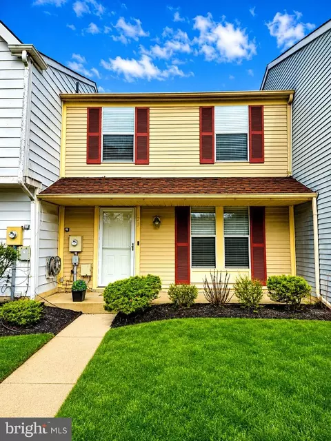 21 Waterview Ct, Marlton, NJ 08053