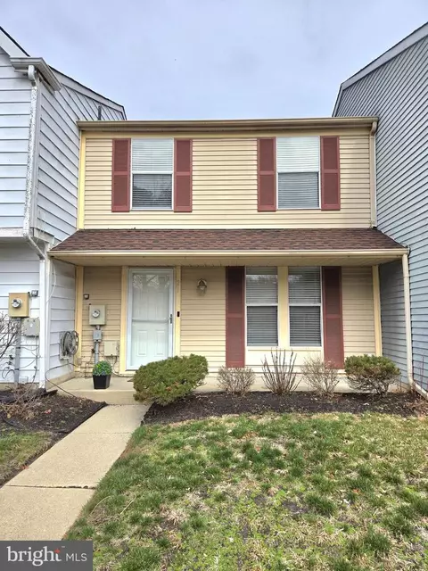 21 Waterview Ct, Marlton, NJ 08053