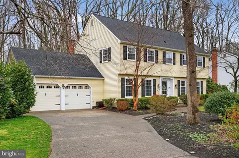 211 Sunny Jim Dr, Medford, NJ 08055