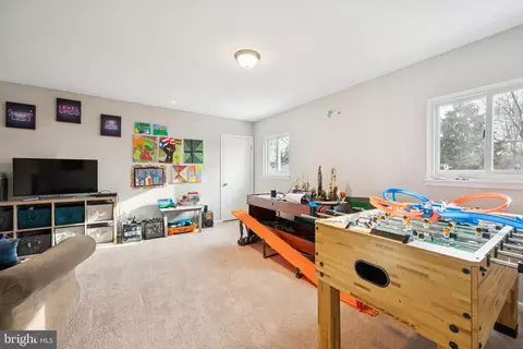 Entry Way - 704 Cornwallis Dr, Mount Laurel, NJ 08054 photo 2 of 2