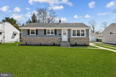 500 Charles St W, Palmyra, NJ 08065