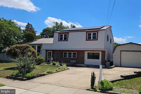 125 Colonial, Edgewater Park, NJ 08010