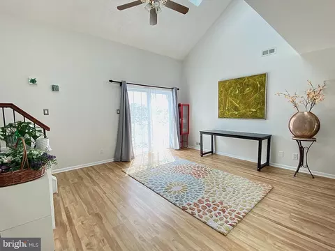 508 B Trescott Pl, Mount Laurel, NJ 08054