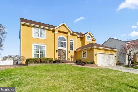 53 Lexington Cir, Marlton, NJ 08053